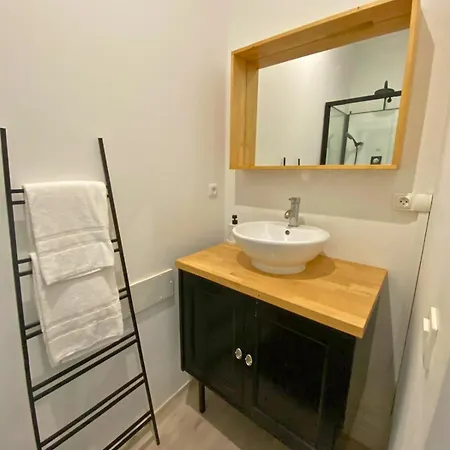 Apartment Le Saint Pierre - Bourgeois Elegance, Station & Center