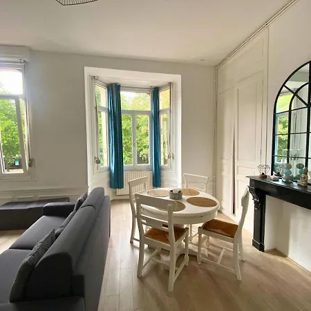 Le Saint Pierre - Bourgeois Elegance, Station & Center Lejlighed Calais