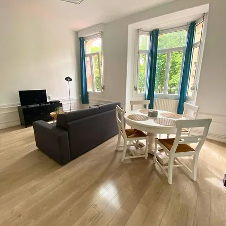 Le Saint Pierre - Bourgeois Elegance, Station & Center Lejlighed *